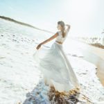 Невеста на пляже Макао