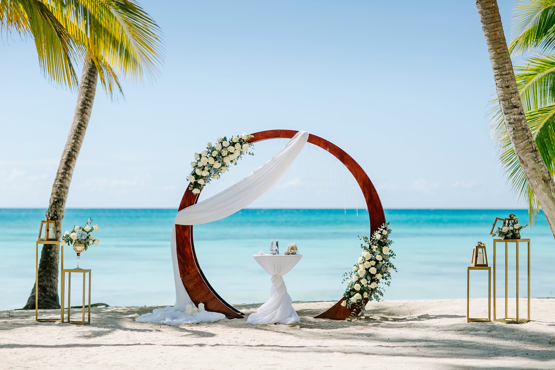 свадебная арка на острове Саона